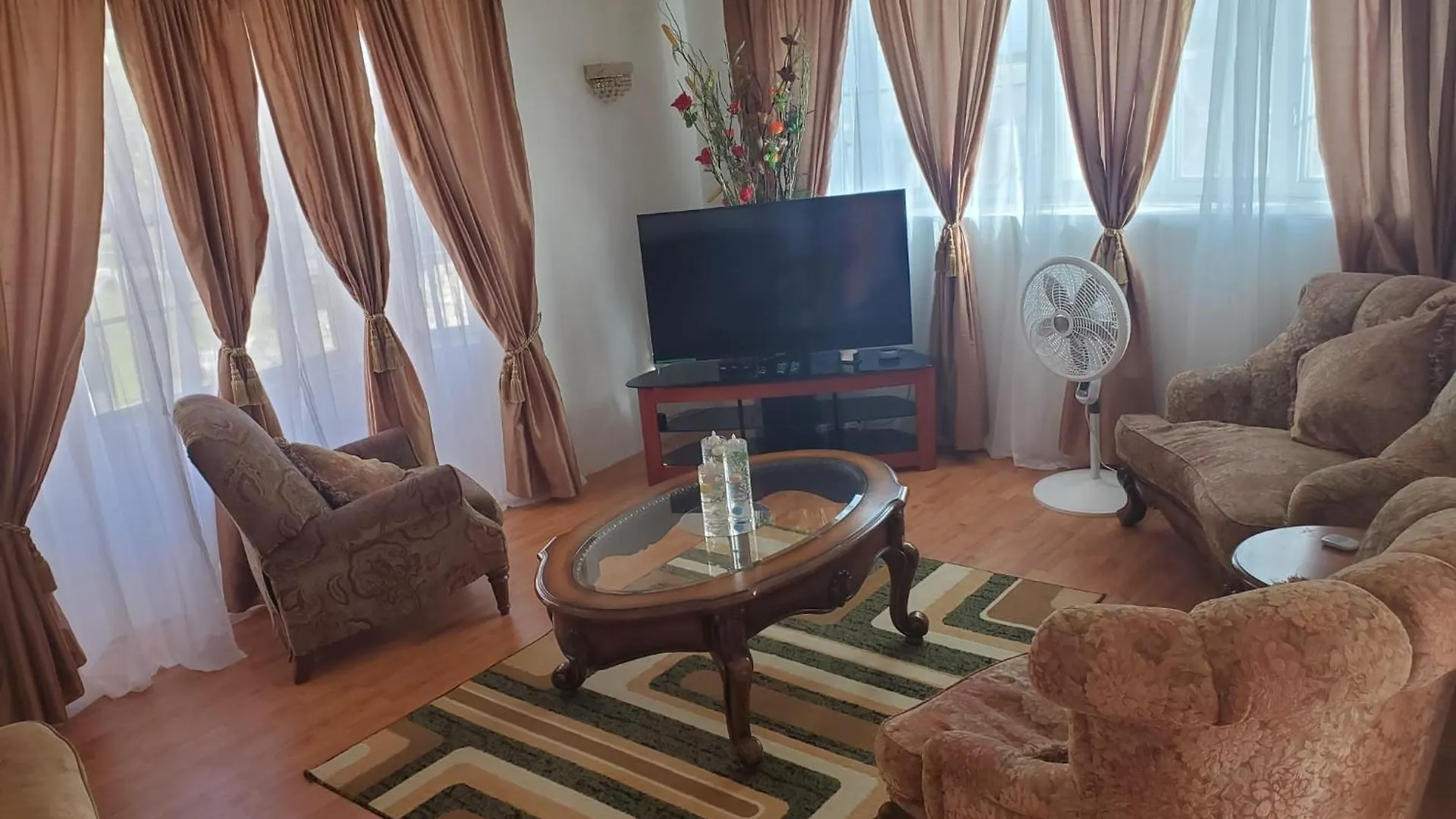 Two And Three Bedroom At Gobajac Christ Church